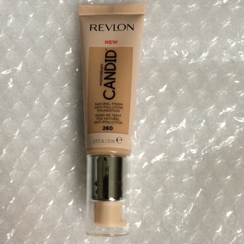 🐶 $4 🐶 Revlon Candid Foundation, 260 chai